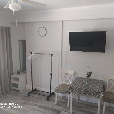 Apartment In A Country House# 卡拉马塔 外观 照片
