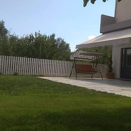 Apartment In A Country House# 卡拉马塔 外观 照片